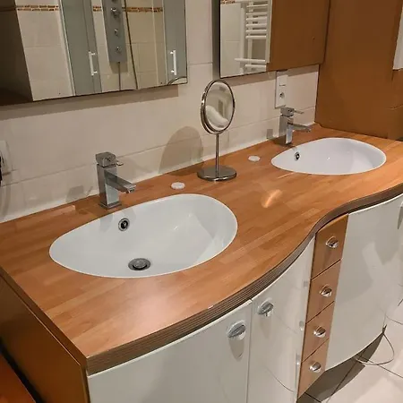 Апартаменты Loft De 130 M2 Avec Et Billard Брест